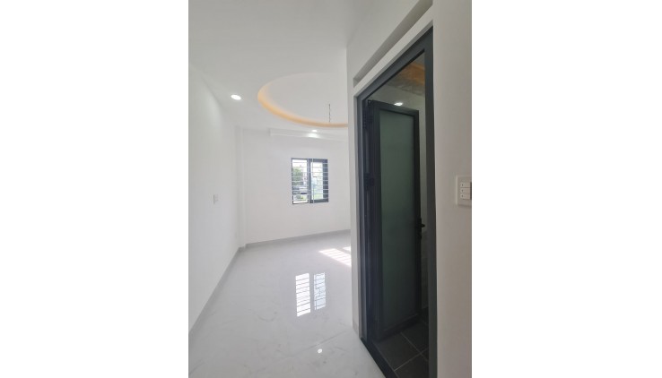 SÁT CHỢ KỀ TRƯỜNG KHU PHÂN LÔ LIỀN KỀ - ĐƯỜNG SỐ 18 - 4 TẦNG - 44M2 GIÁ CHỈ 4.X TỶ